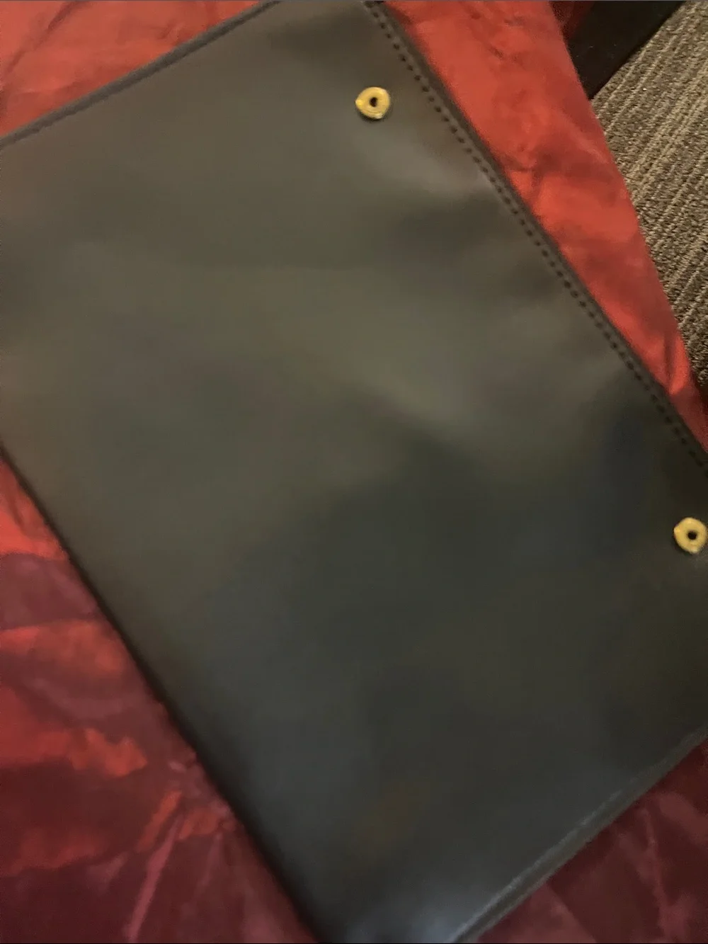 Woman’s Fossil Clutch minimalist pouch Leather with Gold 17